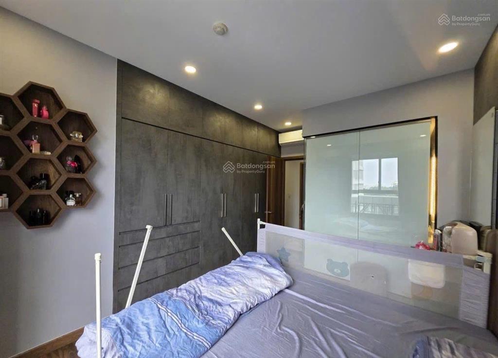 Cần cho thuê, căn hộ 2pn/2wc, 69m2, giá 18tr net, chưa phí   0908 457 ***