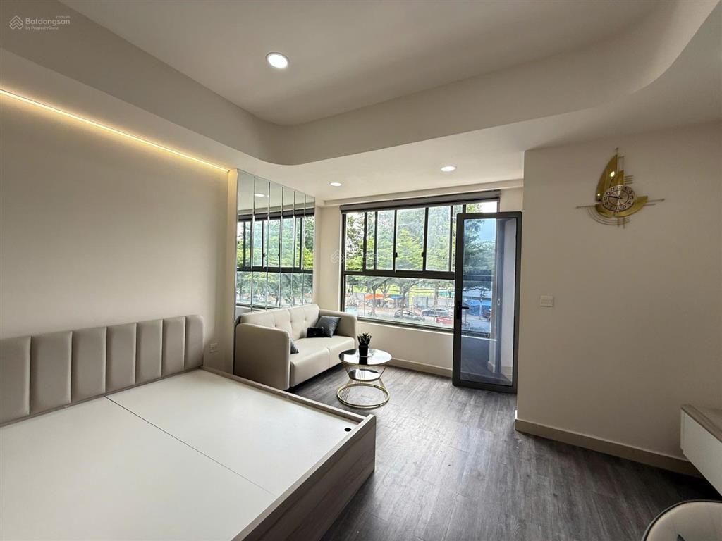 Cho thuê căn hộ đủ tiện nghi, 55m2, giá thuê 15 triệu bao phí quản lý  em mỹ nhung 0908 457 ***