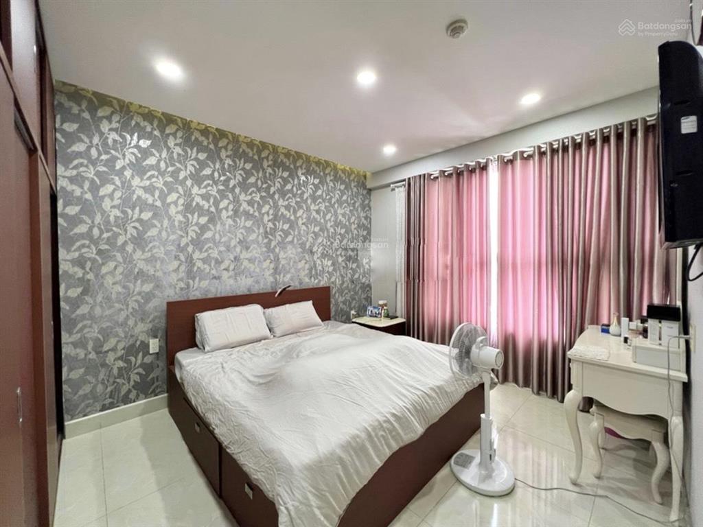 Bán căn hộ 3pn/2wc, căn góc, 109m2, giá bán 10 tỷ chưa gồm 5%   0908 457 ***