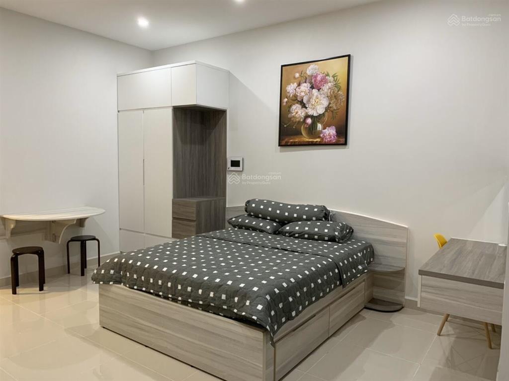 Studio cho thuê, 34m2, giá thuê 11tr bao gồm phí quản lý  orchard parkview  em linh 0908 457 ***