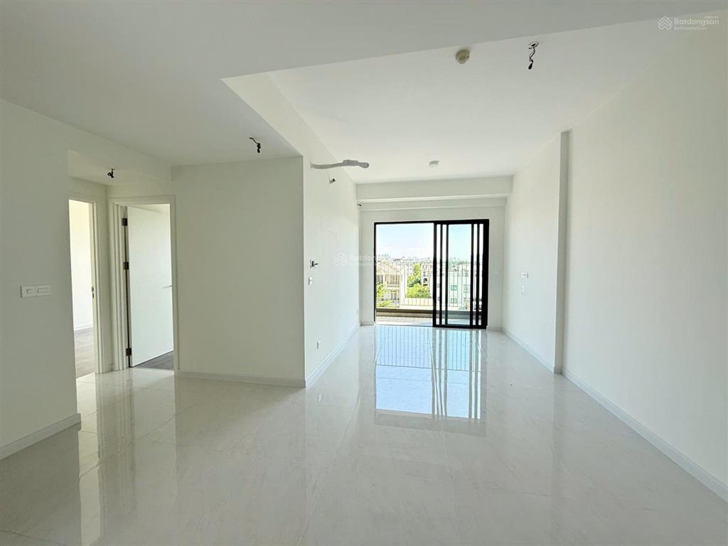 Cho thuê căn hộ cơ bản, 3pn/2wc, 99m2, giá chỉ 20tr chưa phí  em ánh 0908 457 ***
