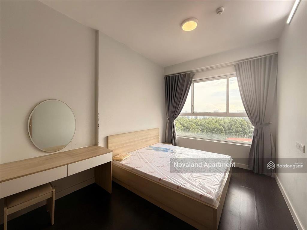Cho thuê căn hộ 2pn/2wc/75m2  17.000.000 vnd/tháng có sẵn nội thất  tòa golden mansion, novaland