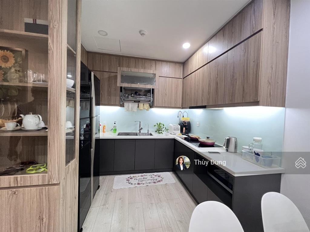 Cần bán căn 3pn/86m2  giá 7.4 tỷ, nhà hoàn thiện tại golden mansion, novaland, liền kề sân bay tsn