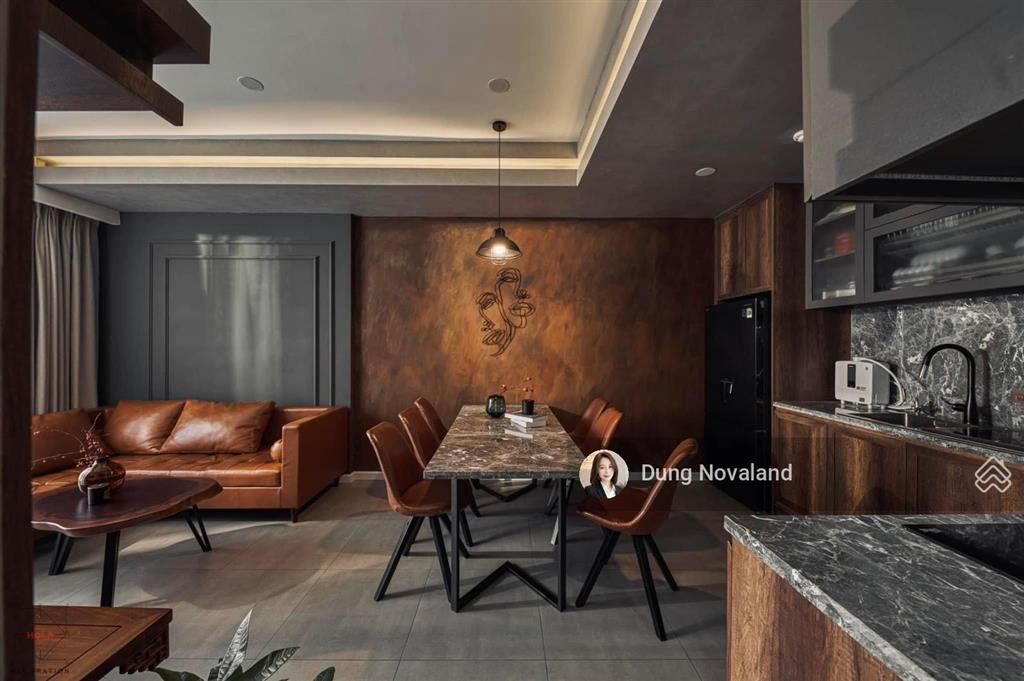Kẹt tiền, bán căn góc siêu đẹp, 75m2, view đông nam, 5.8 tỷ nội thất xịn, mới  tại golden mansion