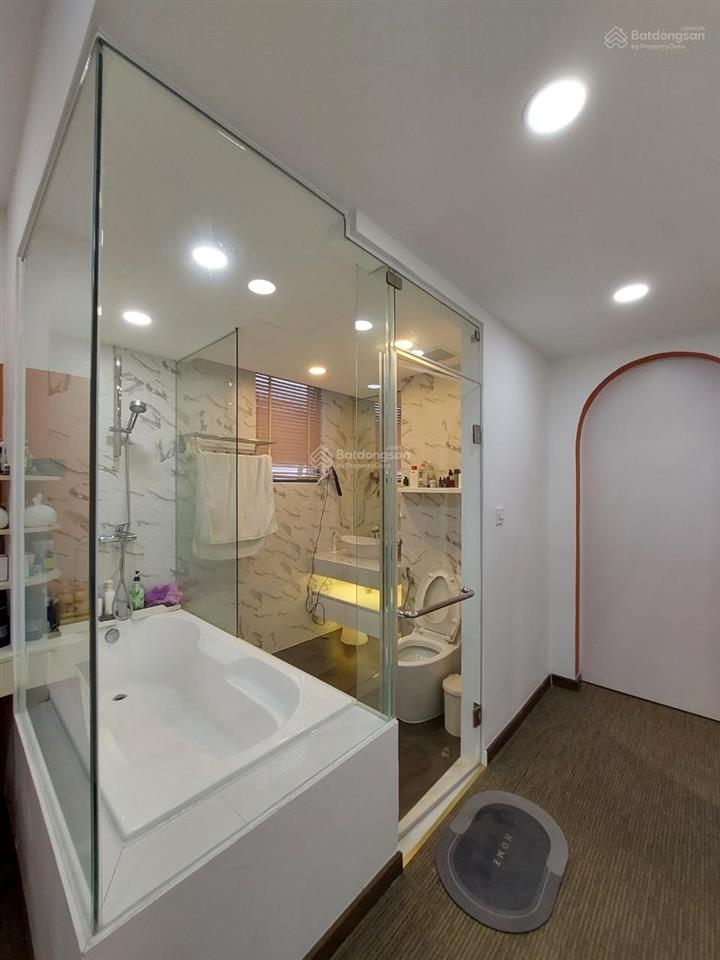 Định cư bán gấp căn góc 74m2 2pn 5,6 tỷ, khai thác cho thuê 18 tr/tháng, botanica premier, novaland
