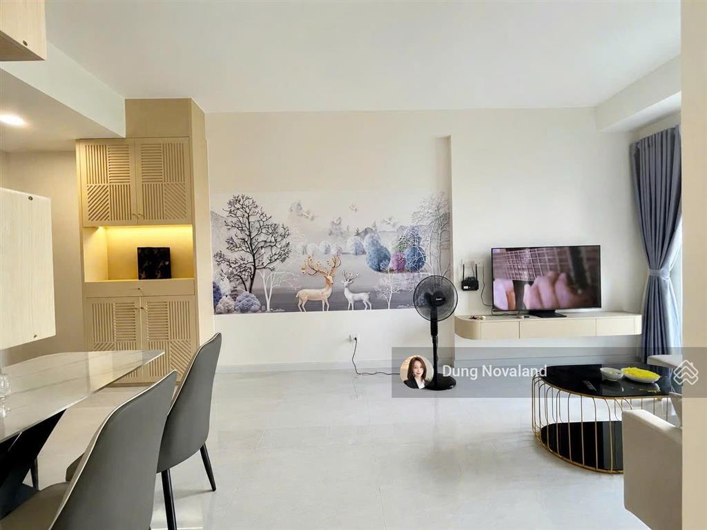 Cho thuê chcc 2pn 69m2 17tr/tháng, có slot ôtô dọn vào ở liền, tại golden mansion, liền kề sân bay