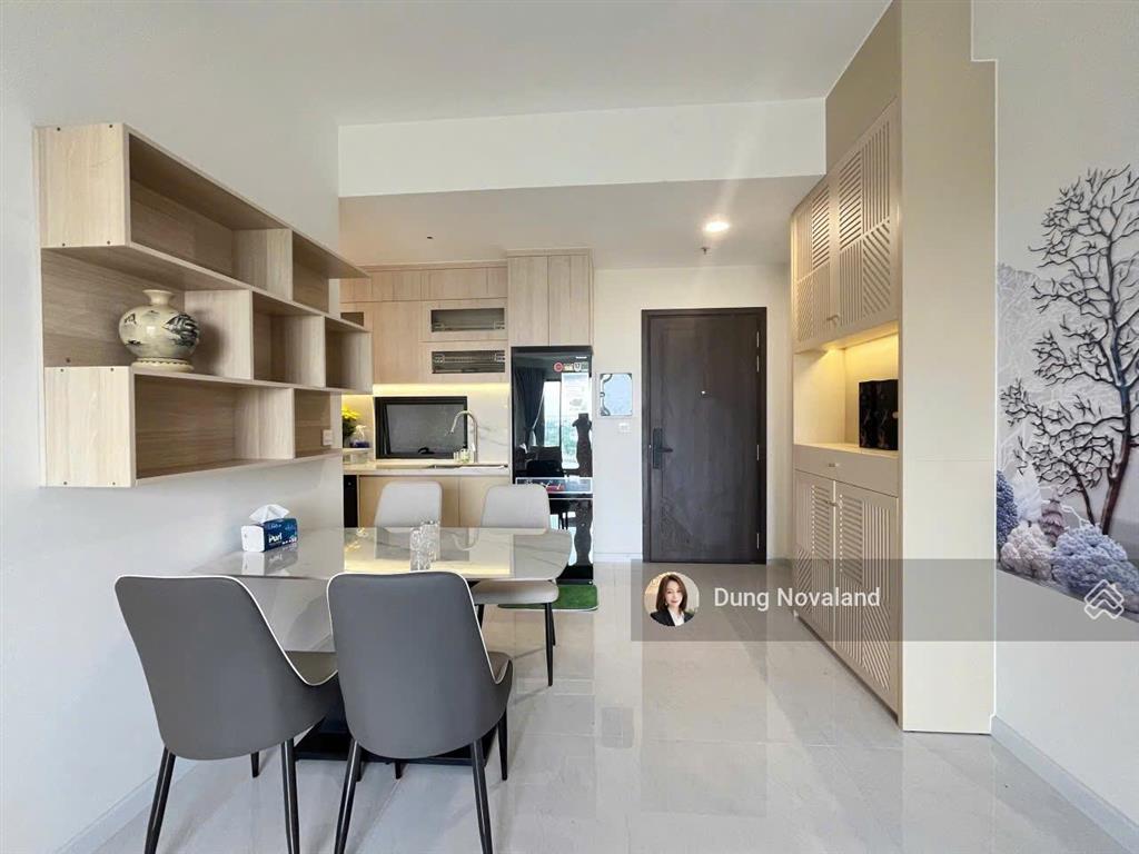 Cho thuê chcc 2pn 69m2 17tr/tháng, có slot ôtô dọn vào ở liền, tại golden mansion, liền kề sân bay
