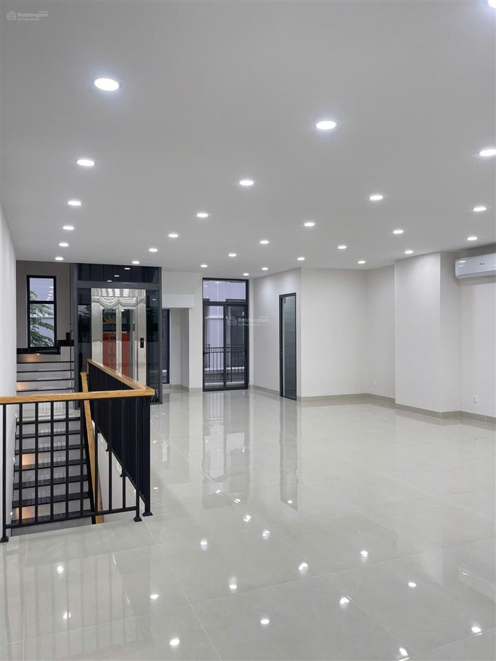 Cho thuê shophouse khu gs zeitgeist nhà bè, nhà hoàn thiện chỉ 40 triệu/tháng