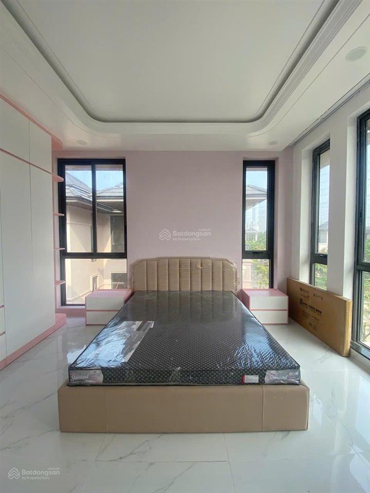 Cho thuê căn biệt thự song lập view công viên tại gs nhà bè.  0932 125 *** thủy