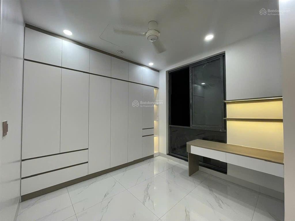 Cho thuê căn biệt thự song lập view công viên tại gs nhà bè.  0932 125 *** thủy