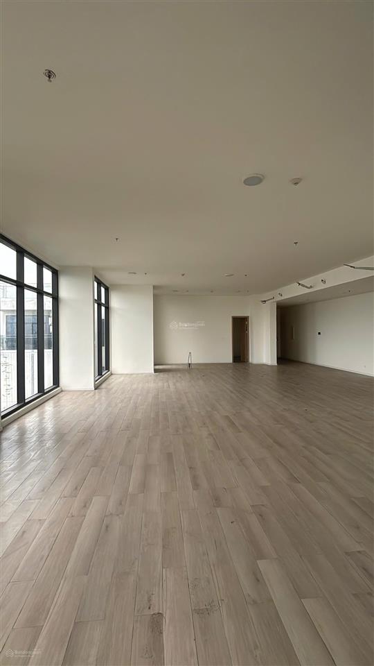 Cần bán gấp penhouse lumiere boulevard 322m2 giá 23 tỷ thương lượng.0932 125 *** thủy