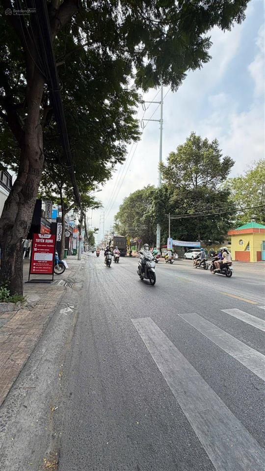Góc 2 mặt tiền hiếm  quỹ đất lớn trung tâm phú nhuận 1.100m2 đất