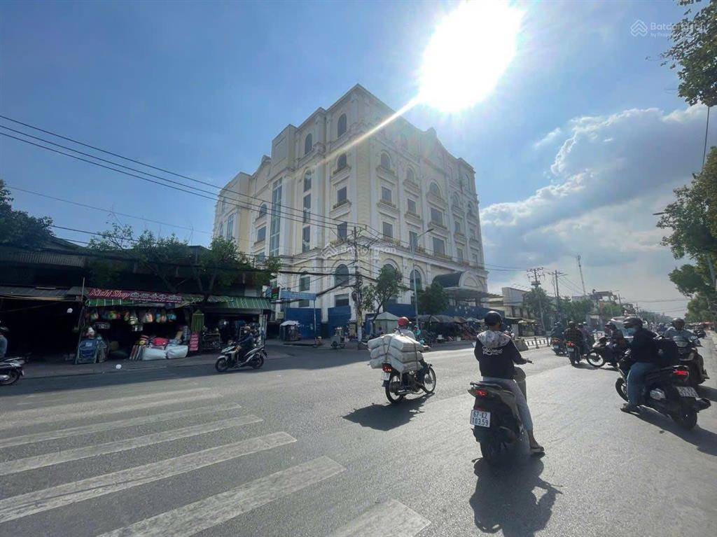 Siêu phẩm tòa nhà quy mô gần 10.000m² sàn  lê văn quới, bình tân