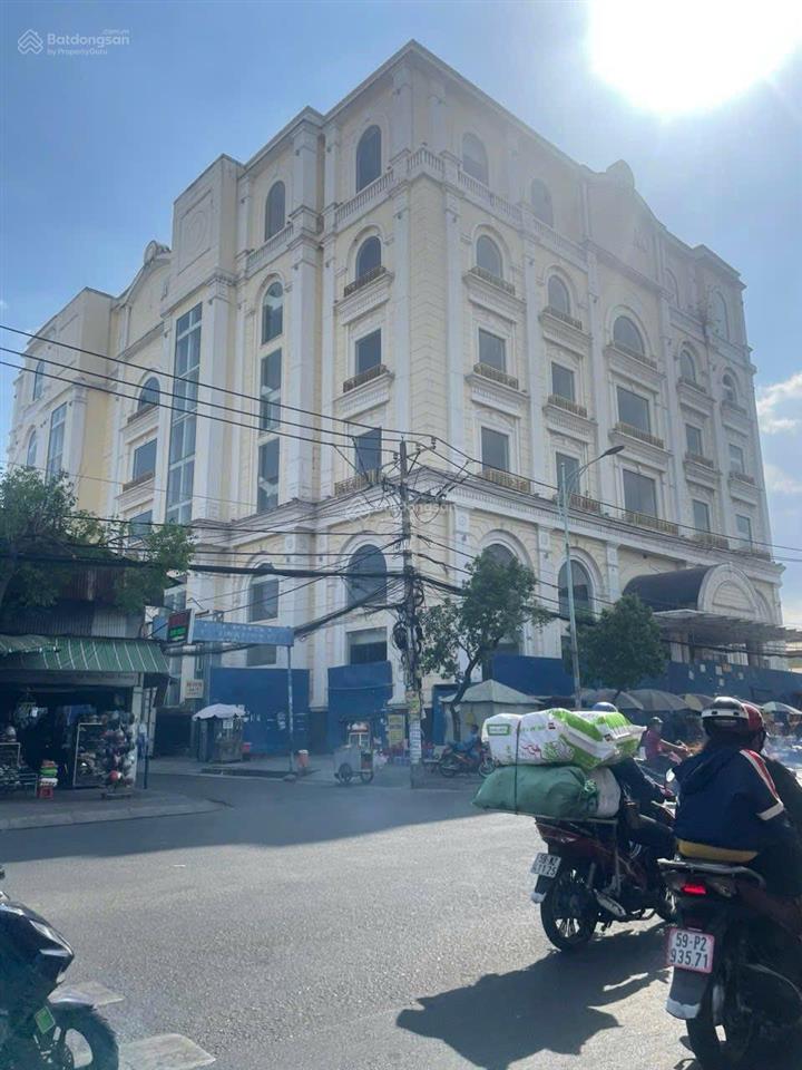 Siêu phẩm tòa nhà quy mô gần 10.000m² sàn  lê văn quới, bình tân