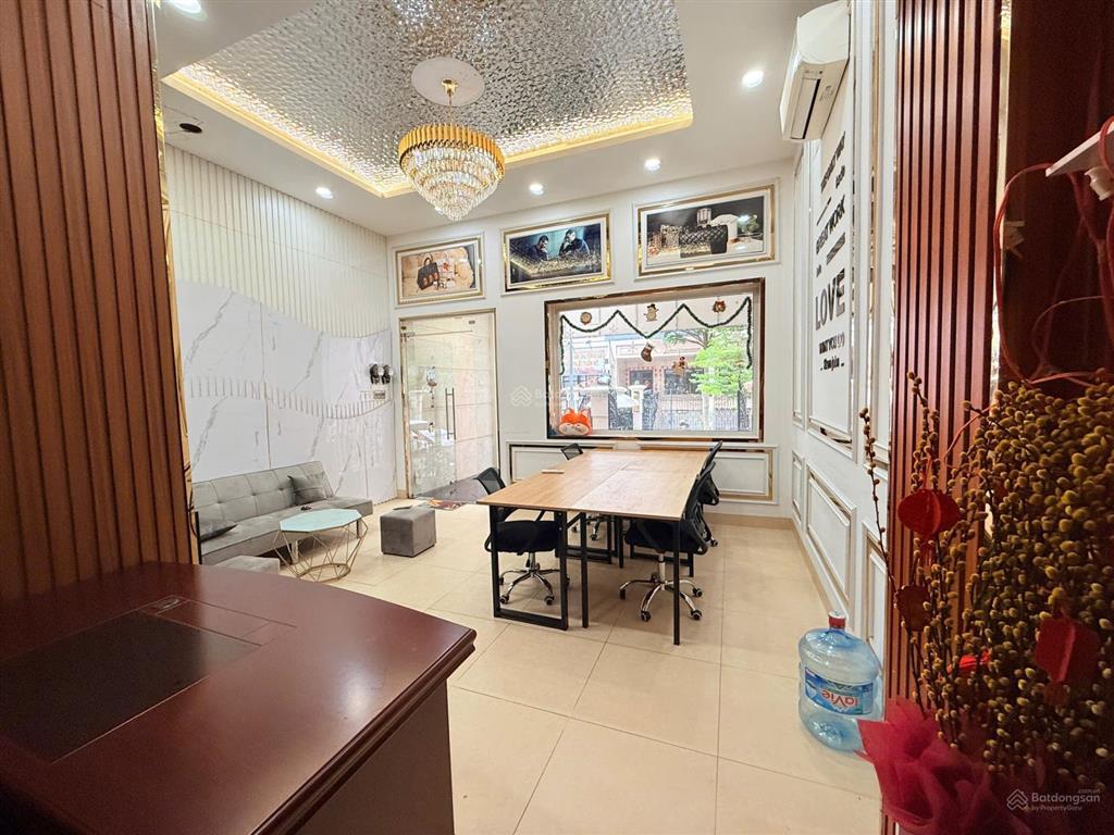Mặt bằng 40m2 tầng trệt cityland gò vấp full bàn ghế làm việc