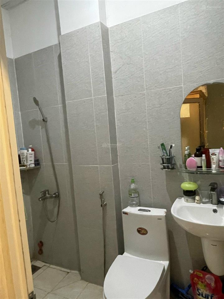 Cho thuê nhà mặt phố gần gần giao ng văn kỉnh với ng địa lô, dt=5x17m, dtsd=350m2