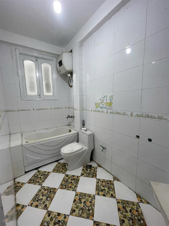 Em cần cho thuê nhà 35m x 4 tầng 1 tum tựu liệt giá 9 triệu.  0981 915 ***