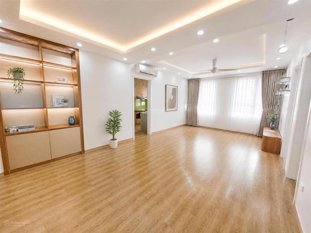 Bán căn 3pn 110m hhb tân tây đô tầng trung, diện tích rộng giá chỉ 4,5 tỷ.  0981 915 ***