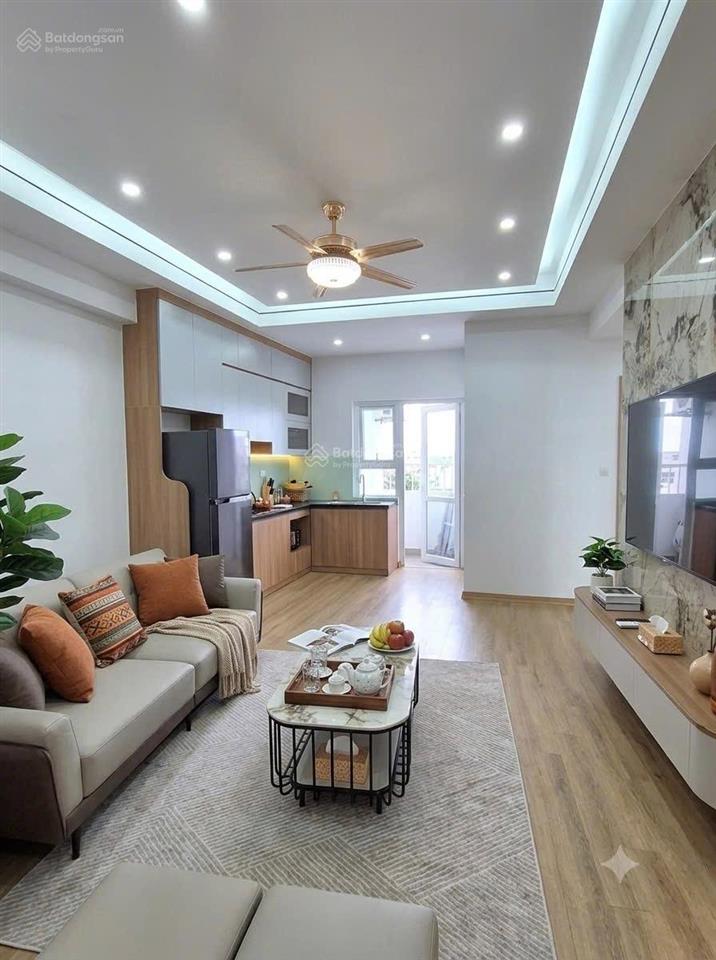 Bán căn góc 70m ct4 xa la, 2pn 2vs, full nội thất mới, sổ đỏ cc, giá bán 3,6 tỷ.  0981 915 ***