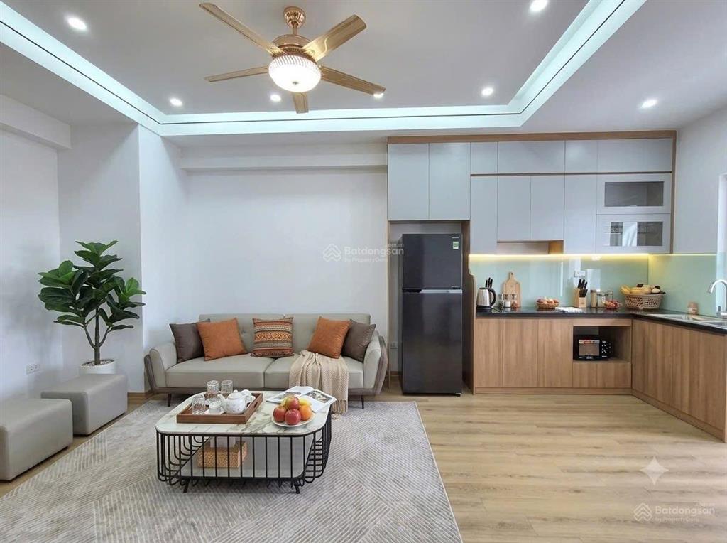 Bán căn góc 70m ct4 xa la, 2pn 2vs, full nội thất mới, sổ đỏ cc, giá bán 3,6 tỷ.  0981 915 ***