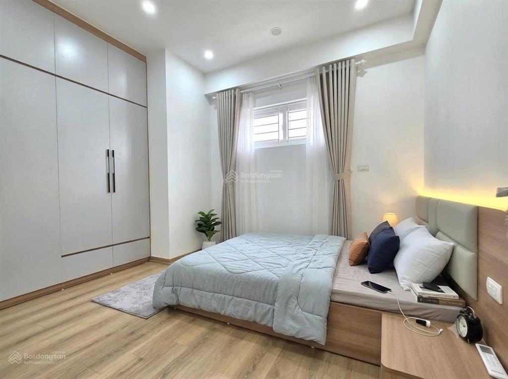Bán căn góc 70m ct4 xa la, 2pn 2vs, full nội thất mới, sổ đỏ cc, giá bán 3,6 tỷ.  0981 915 ***