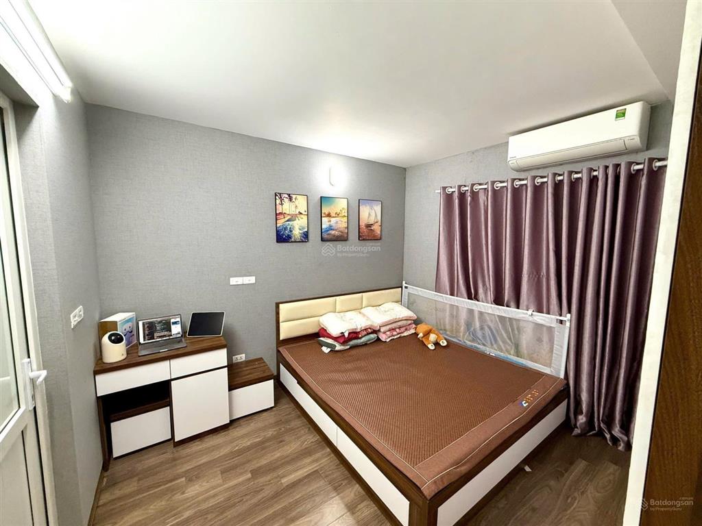 Bán căn hộ mipec kiến hưng 70m, 2pn 2vs, ban công đông nam, tầng trung đẹp, giá nhỉnh 4 tỷ