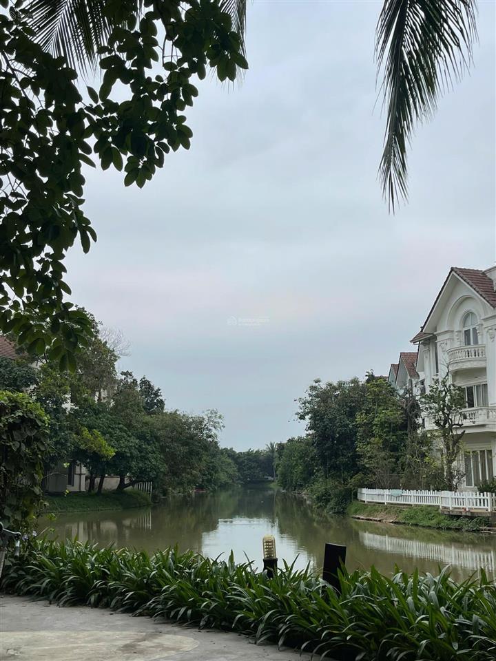 Cần bán nq diện tích 125m2 giá 37 tỷ tốt nhất vinhomes riverside