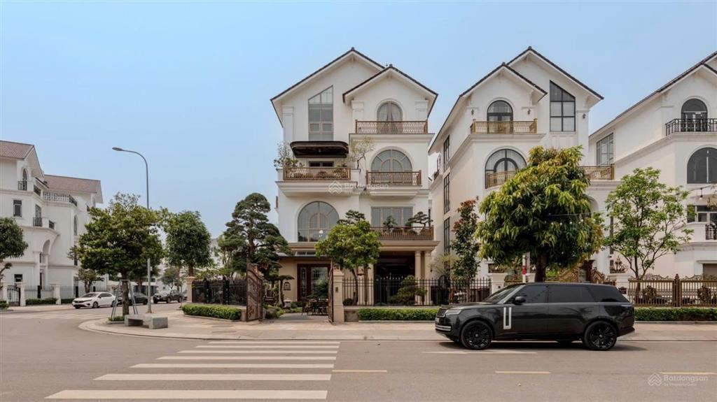 Bán căn nhà biệt thự đơn lập view bể bơi hiếm có tại dự án mạnh đức victory từ sơn.  0326 569 ***