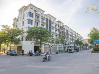 Chính chủ bán đất tại vườn sen, giá cần ra nhanh chưa đến 5 tỷ, sổ hồng cầm tay,  0326 569 ***