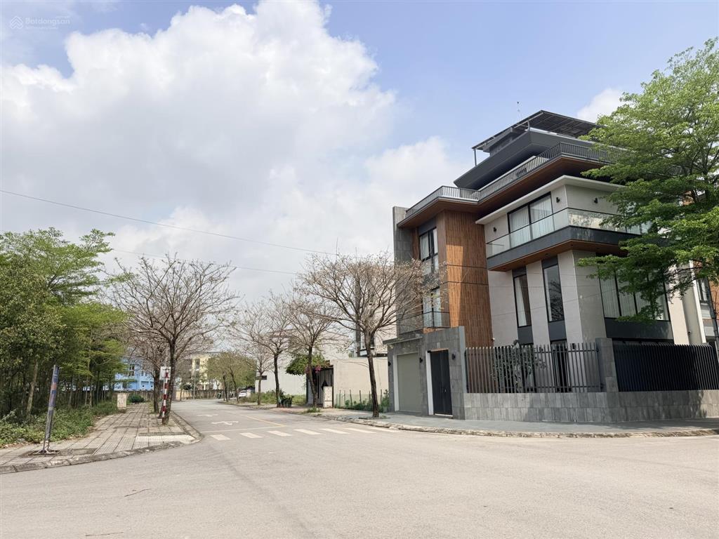 Cc bán cắt lỗ rẻ hơn thị trường 300 triệu, lô đối diện công viên cây xanh và trường học tại từ sơn