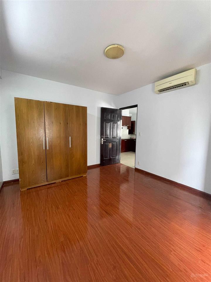 Cho thuê căn hộ tân mai, nhà mới đẹp 2pn / 67m2, view hồ bơi 6 tr/tháng.  0961 022 ***