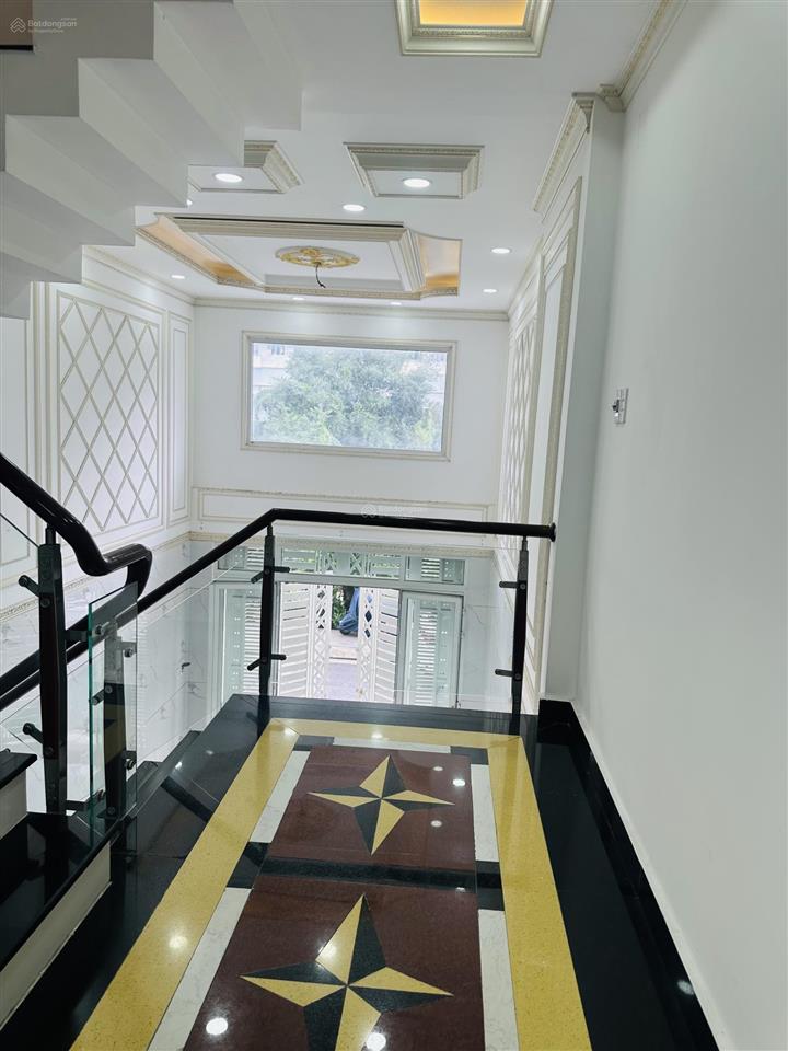Bán nhà phố cao cấp luxhome garden, dt 4x14, 5pn, 5wc, view công viên, shr.  0961 022 ***