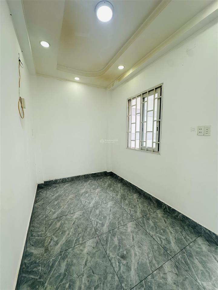 Bán nhà phố cao cấp luxhome garden, dt 4x14, 5pn, 5wc, view công viên, shr.  0961 022 ***