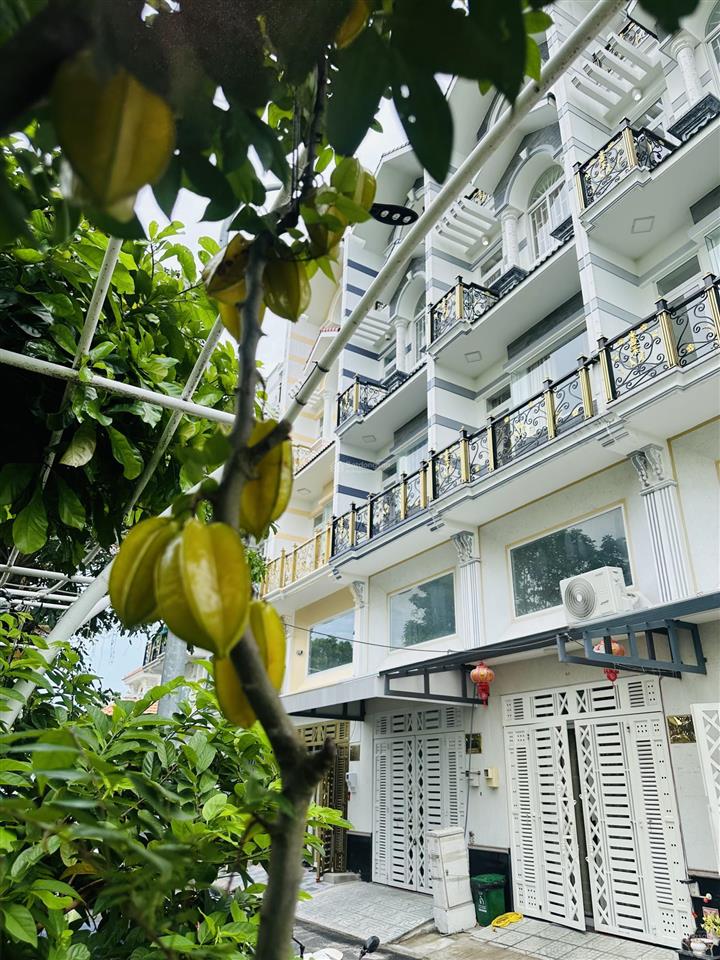 Bán nhà phố cao cấp luxhome garden, dt 4x14, 5pn, 5wc, view công viên, shr.  0961 022 ***