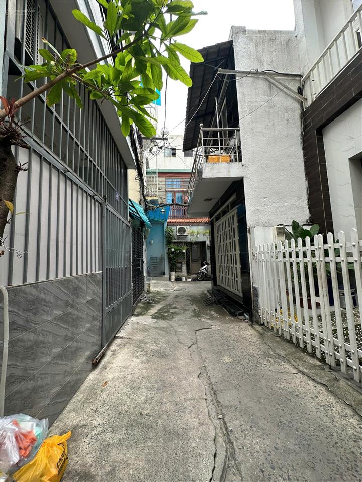 Bán nhà phan văn trị, p.11 bình thạnh, 1 lầu, gần emart, giá 2.51 tỷ, shr