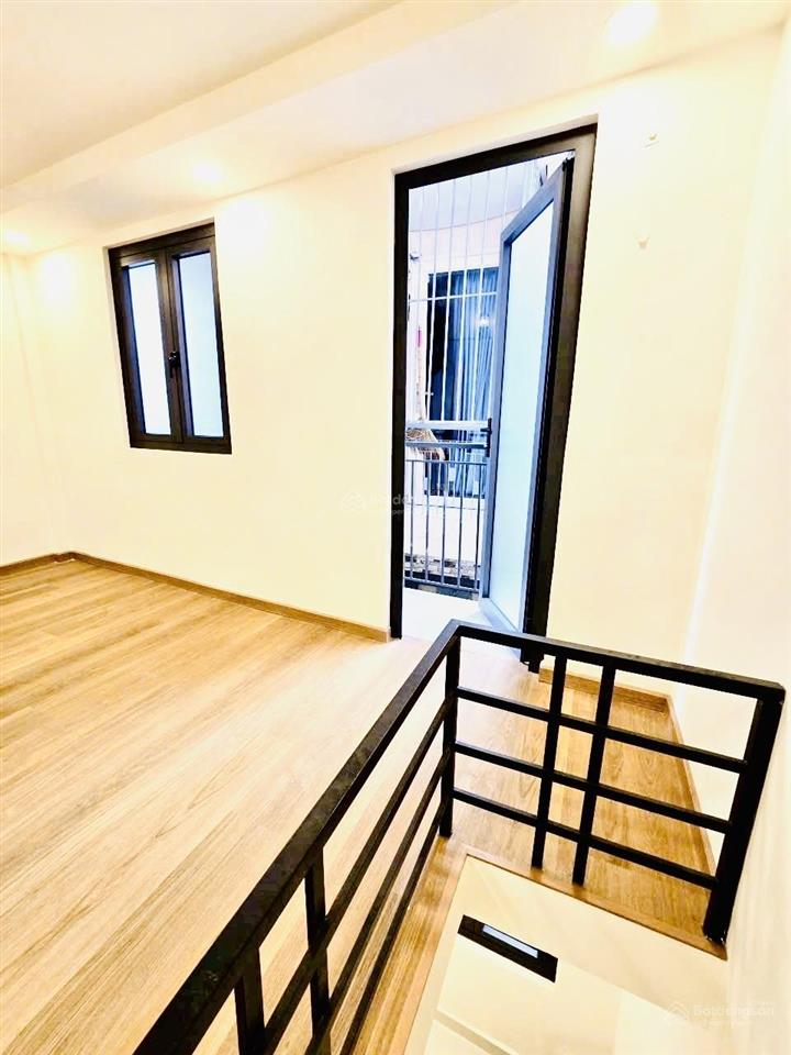 Bán nhà phan văn trị, p.11 bình thạnh, 1 lầu, gần emart, giá 2.51 tỷ, shr