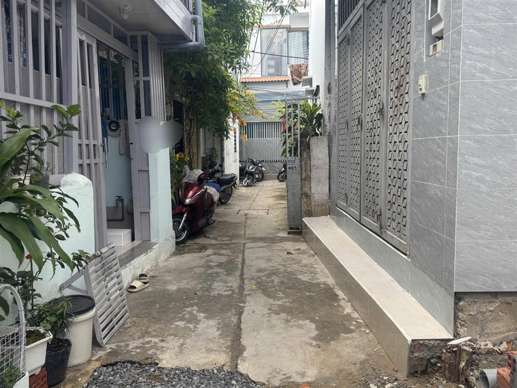 Bán nhà đường số 49, hiệp bình chánh, 3 tầng, 4pn, sổ hồng riêng, giá 6.2 tỷ