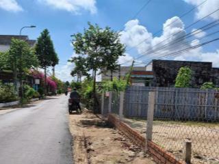 Bán đất mỹ lộc dt 5m x 29.9m giá 1,55 tỷ mặt tiền đường nhựa.  0918 040 ***