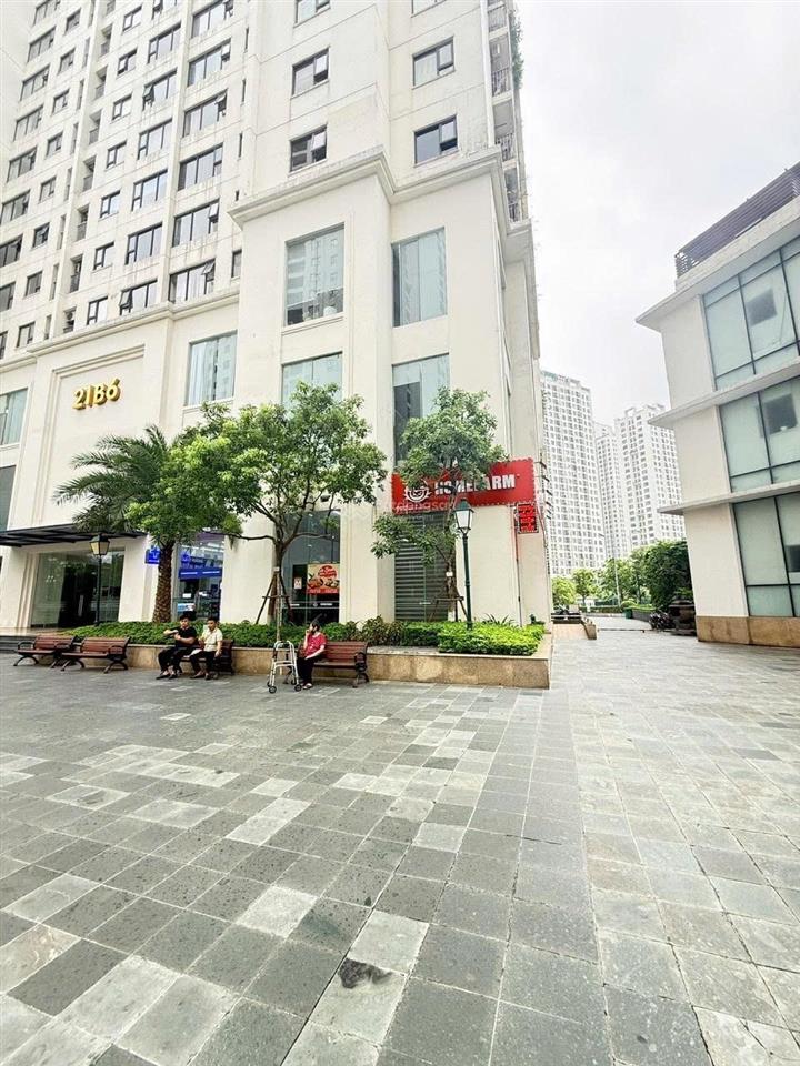 Bán và cho thuê chân shop chung cư tầng 1 green stars phạm văn đồng giá chỉ 13 tỷ/lô  150m