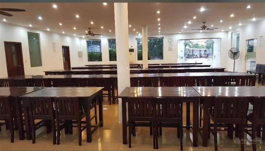 Duy nhất! nhà 400 m2 võ văn kiệt, sát biển mỹ khê, đường lớn đậu đỗ xe được, giá chỉ còn 150 triêu