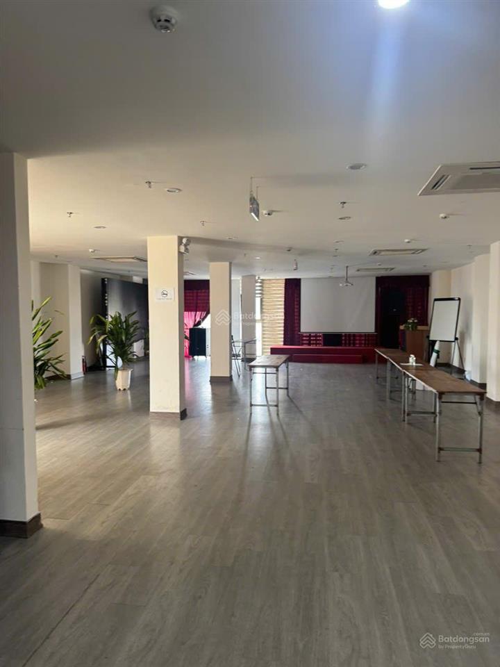 Mặt bằng 250 m2 trong khách sạn biển phạm văn đồng, sạch sẽ, thông suốt, view đẹp