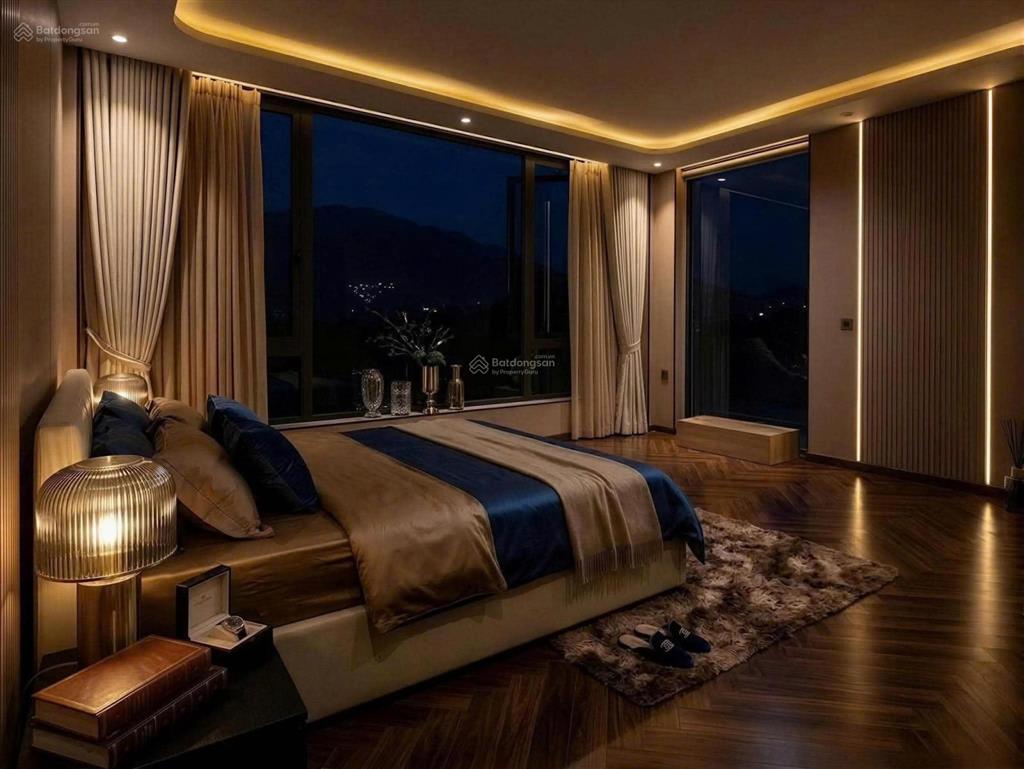 Villa 4 phòng ngủ đẳng cấp luxury, nội thất thông minh, gần biển, yên tĩnh, 150tr/tháng