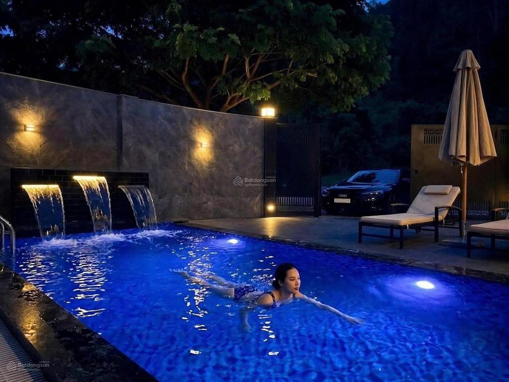 Villa 4 phòng ngủ đẳng cấp luxury, nội thất thông minh, gần biển, yên tĩnh, 150tr/tháng