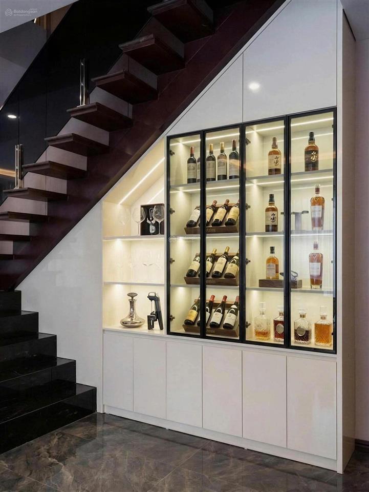 Villa 4 phòng ngủ đẳng cấp luxury, nội thất thông minh, gần biển, yên tĩnh, 150tr/tháng