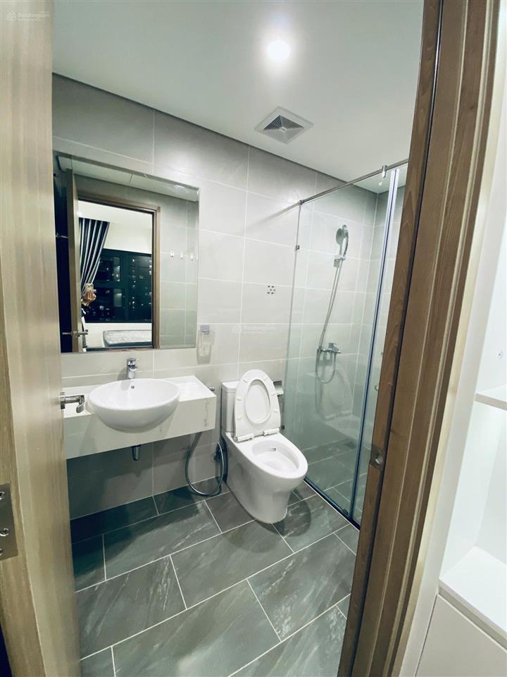 Cho thuê căn 2pn vinhomes q9, full nội thất, hồ bơi, khu vui chơi trẻ em, kế siêu thị, quảng trường