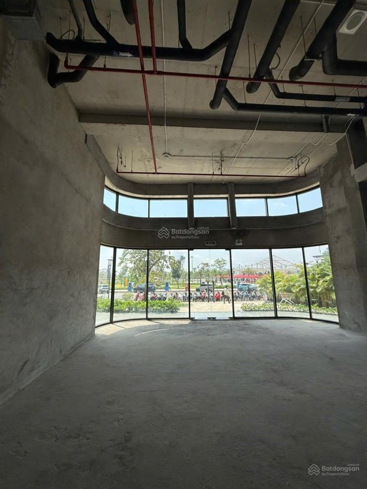 Mua bán shophouse the beverly  vinhomes grand park giá tốt t10/2026