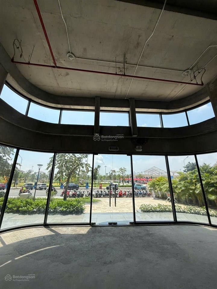 Mua bán shophouse the beverly  vinhomes grand park giá tốt t10/2026