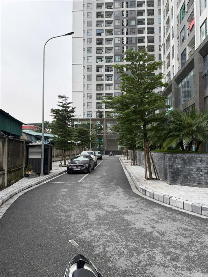 Bán liền kề 5pn, 5wc tại rose town 79 ngọc hồi, 340 triệu / m2, 140 m2