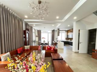 Bán biệt thự song lập venica hướng đông nam view hồ bơi.  0909 121 ***