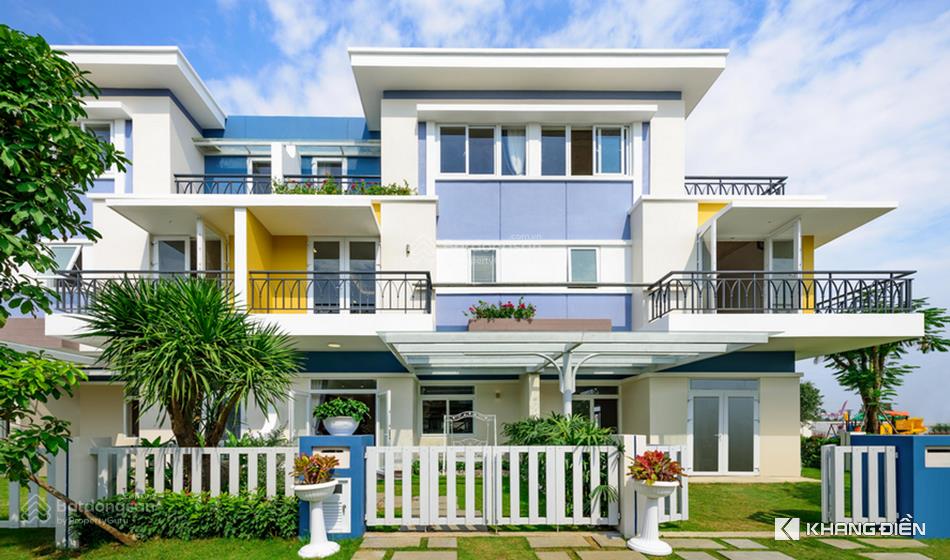 Cần bán căn 5x17m tại rosita  giá 8 tỷ nội thất cơ bản.  tấn giàu 0909 121 ***